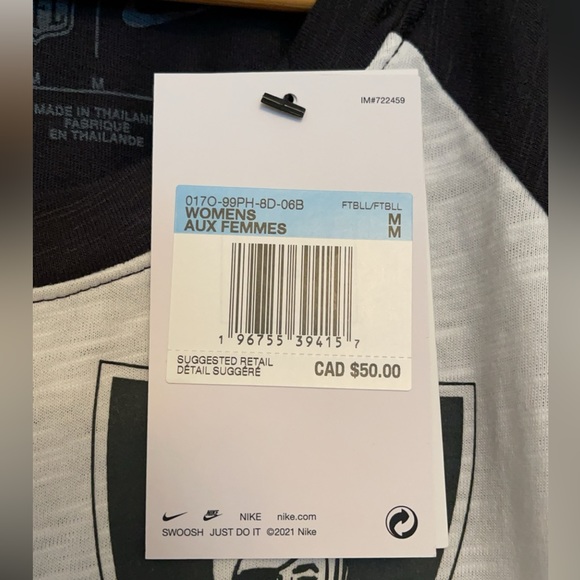Sold- Nike Raiders T - Shirt 🏈 - Picture 5 of 6